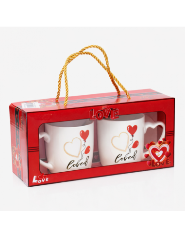 Set 2 cani 300 ml in cutie cadou, forma inimioara, mesaj LOVE, cu lingurite incluse, JollyMag, KB24